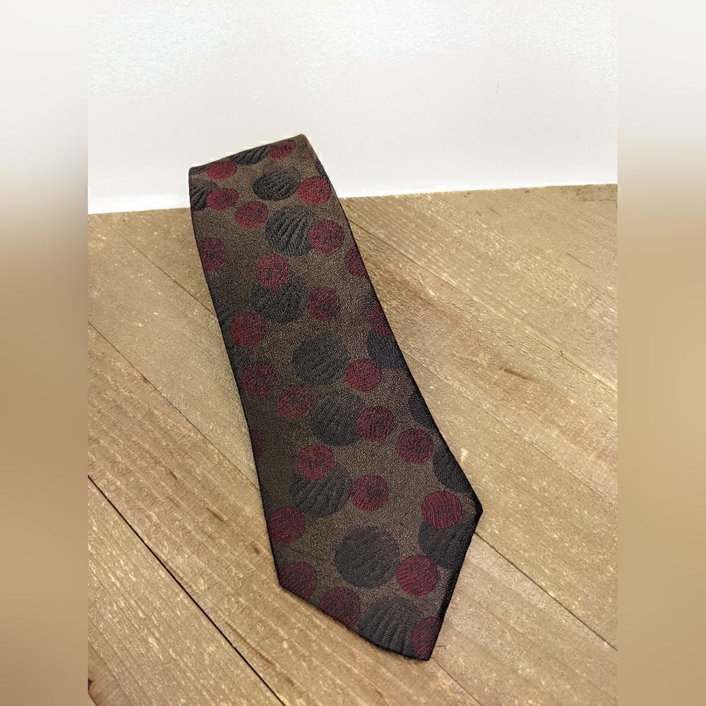 Guy Laroche necktie silk brown red circles